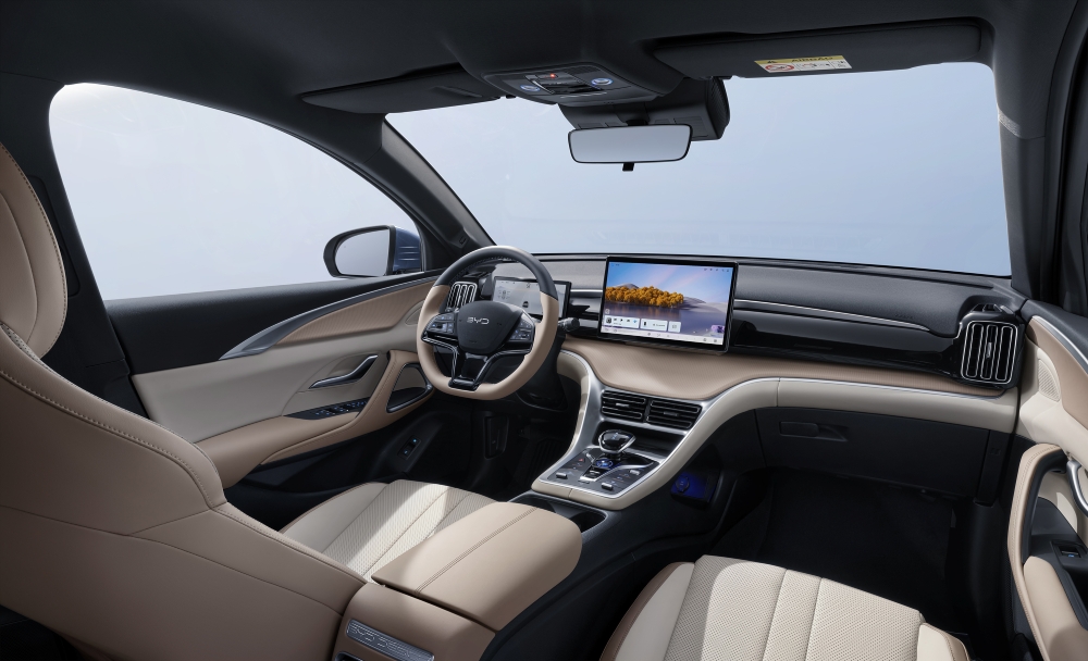 BYD Sealion 5 DM-i belső